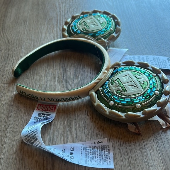 Namor Minnie Ear Headband for Adults – Black Panther: Wakanda Forever Micky Ears - Picture 9 of 15